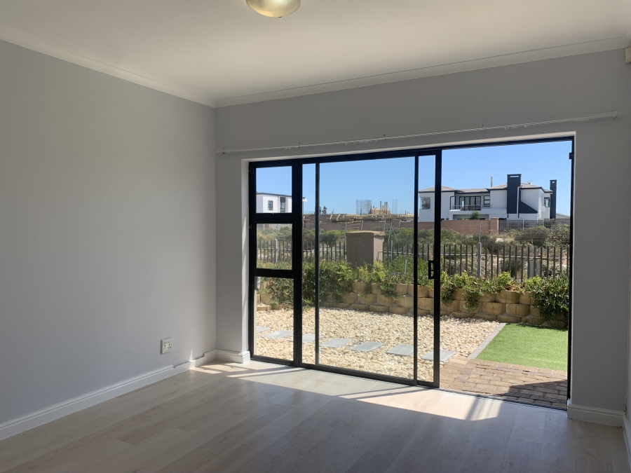 To Let 2 Bedroom Property for Rent in Bloubergstrand Western Cape